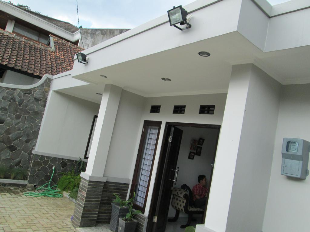 Elenor's Home Bandung Eksteriør billede